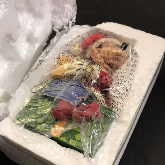 8 hours Sale!!!! NWB Jim Shore Santa Minnie with Hot Chocolate - Picture 8 of 9